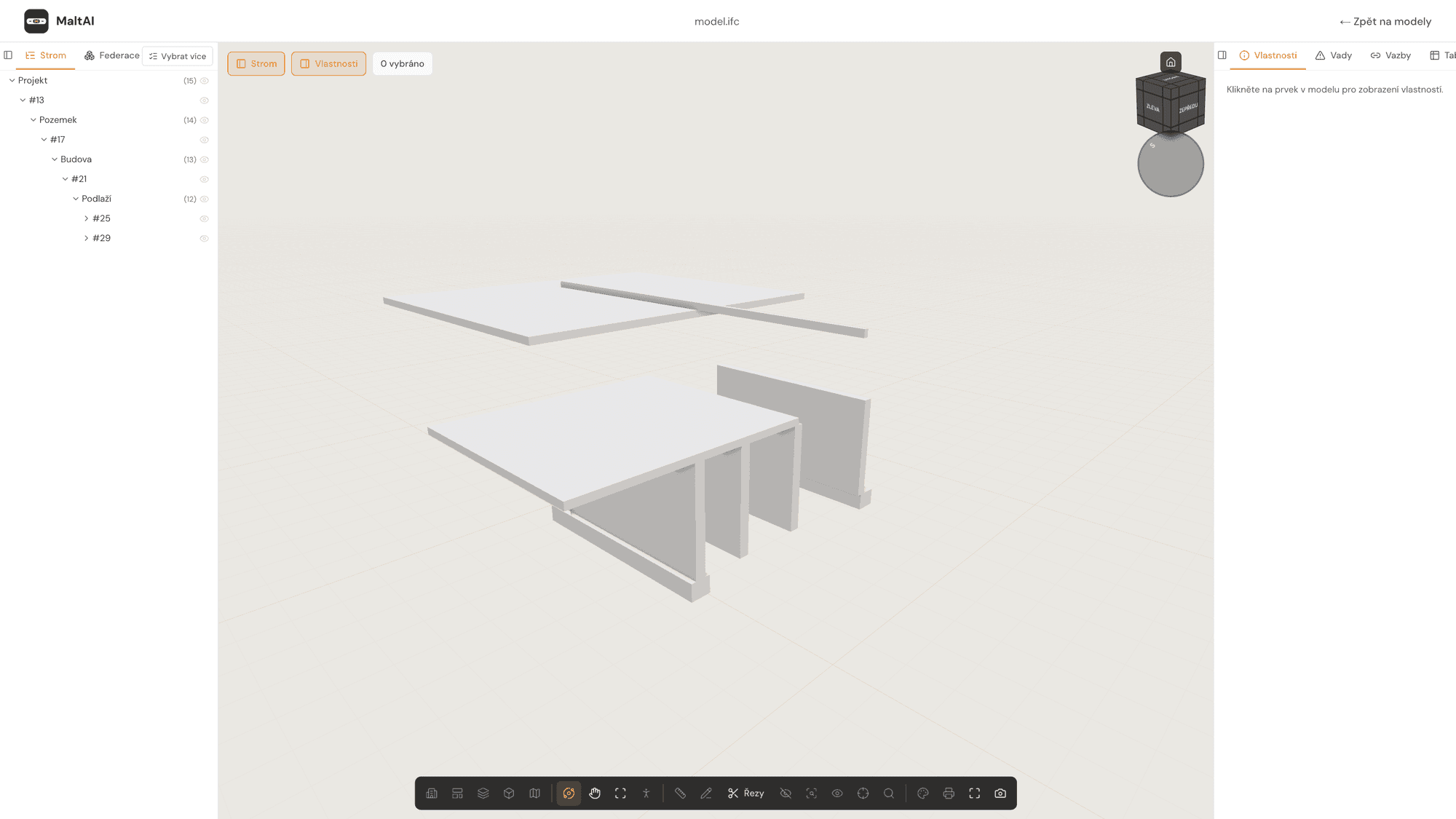 3D IFC prohlížeč modelu se stromem prvků, panelem vlastností a ViewCube pro orientaci v prostoru